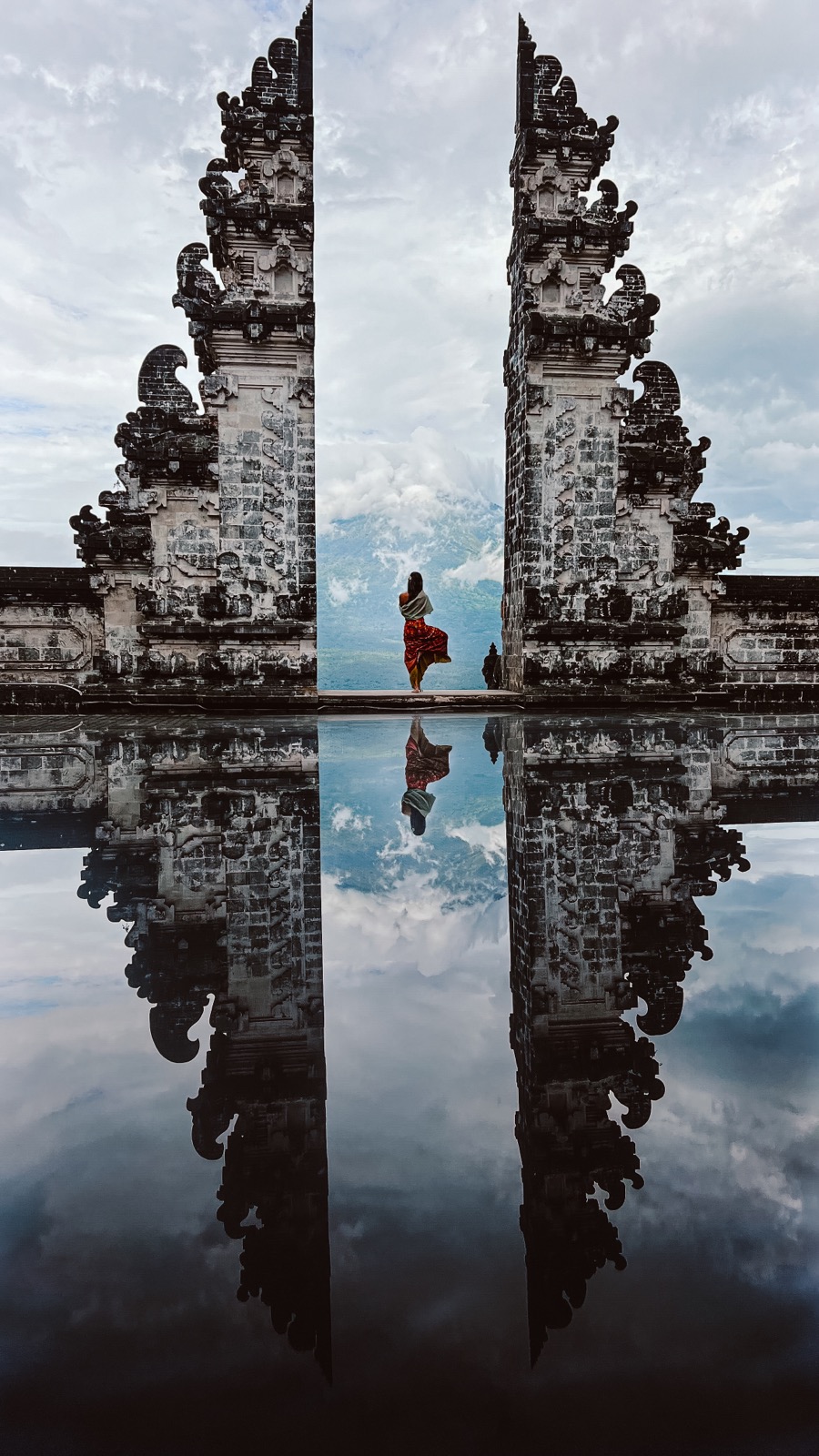 Bali temple gate